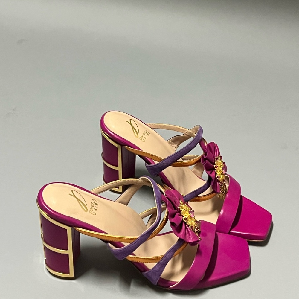 Daniela Uribe veto cuoio heels - Picture 2 of 8
